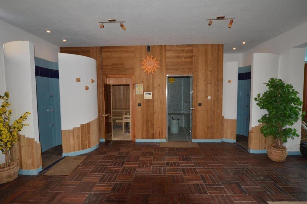 Apartments Ana Wellness L روفينج المظهر الخارجي الصورة